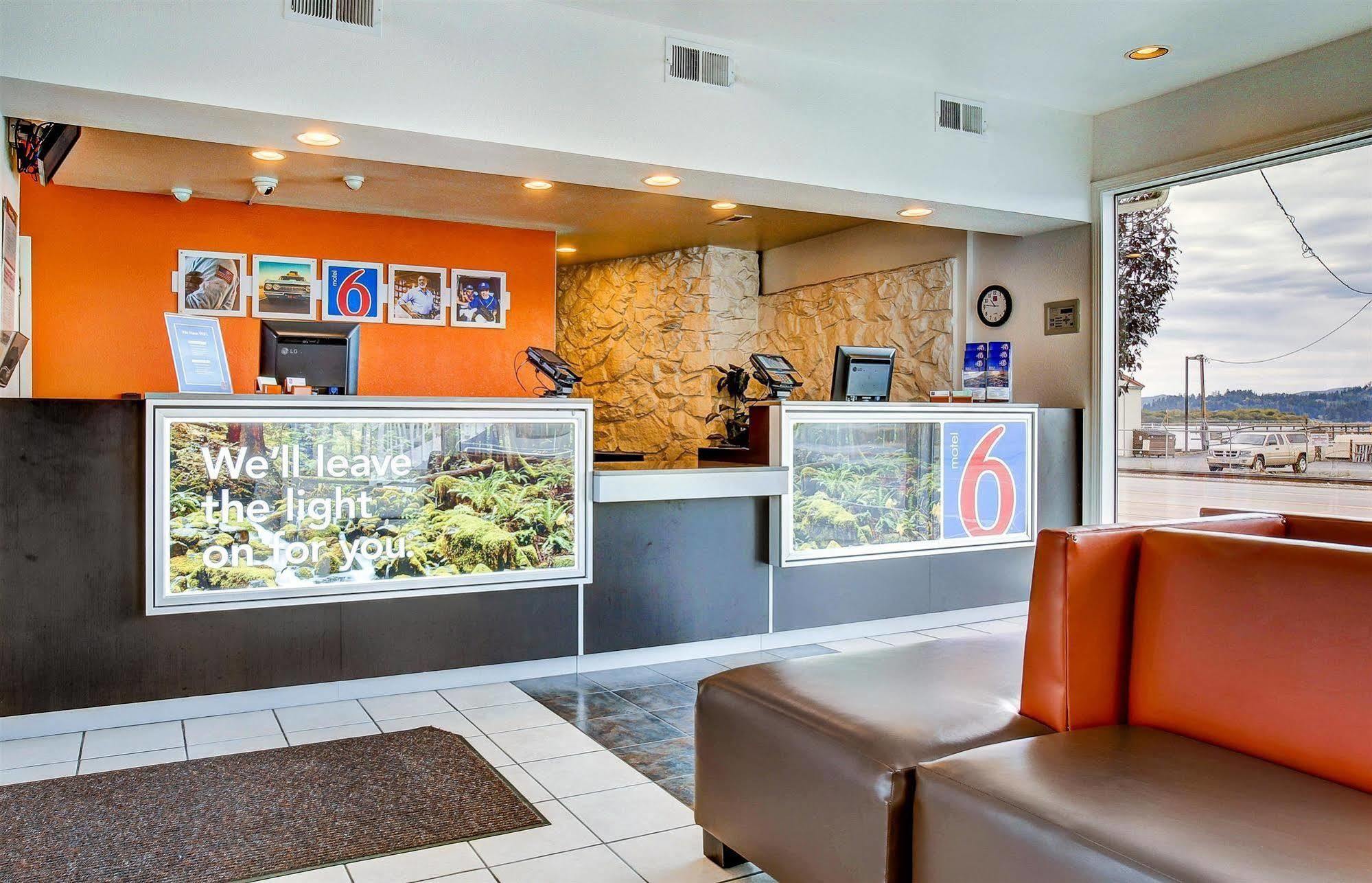 Motel 6-Coos Bay, Or Eksteriør bilde