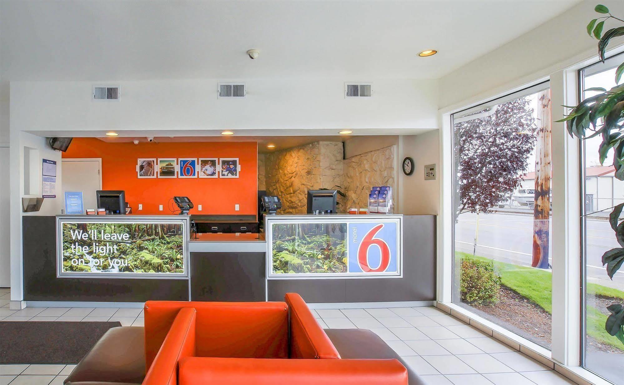 Motel 6-Coos Bay, Or Eksteriør bilde