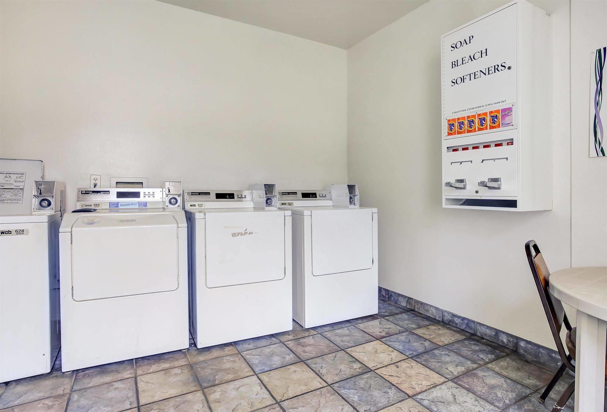 Motel 6-Coos Bay, Or Eksteriør bilde